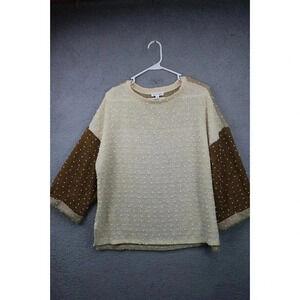 Blu Pepper Women's Wide Sleeve Top-Textured Dots-Size Large